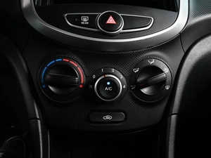 Хетчбэк Hyundai Solaris 2013 года, 879000 рублей, Аксай