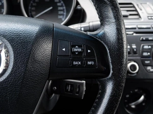 Седан Mazda 3 2012 года, 1070000 рублей, Краснодар