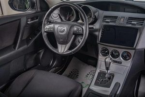 Седан Mazda 3 2010 года, 929000 рублей, Томск