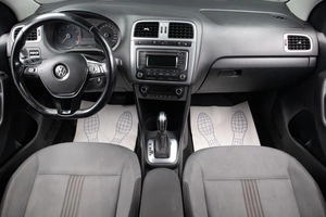 Седан Volkswagen Polo 2016 года, 1039000 рублей, Оренбург