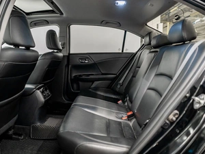 Седан Honda Accord 2016 года, 2350000 рублей, Красноярск