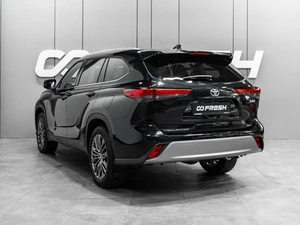 Внедорожник Toyota Highlander 2026 года, 5630000 рублей, Тюмень