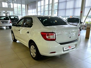 Седан Renault Logan 2017 года, 870000 рублей, Орёл