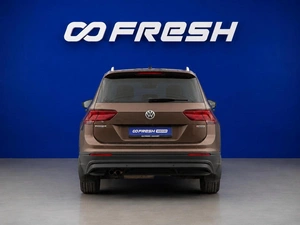 Внедорожник Volkswagen Tiguan 2018 года, 2649444 рублей, Москва