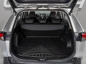 Внедорожник Toyota RAV4 2021 года, 3799000 рублей, Тюмень