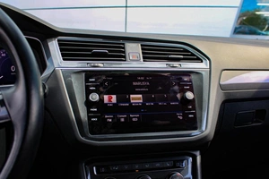 Внедорожник Volkswagen Tiguan 2018 года, 2650000 рублей, Ярославль