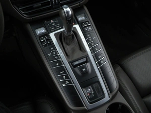 Внедорожник Porsche Macan 2019 года, 4977077 рублей, Москва