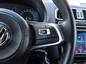 Седан Volkswagen Polo 2017 года, 1269000 рублей, Волгоград