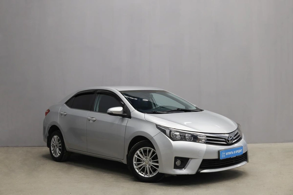 Седан Toyota Corolla 2014 года, 1349000 рублей, Новосибирск