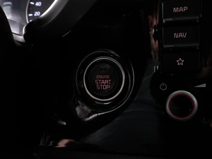 Седан Kia Rio 2020 года, 1872000 рублей, Красный Пахарь