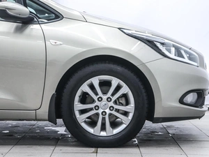 Универсал Kia Ceed 2013 года, 999000 рублей, Красноярск