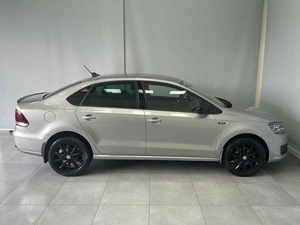 Седан Volkswagen Polo 2019 года, 1395000 рублей, Красноярск