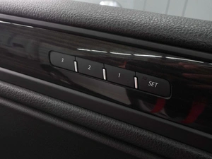 Внедорожник Volkswagen Touareg 2012 года, 1899000 рублей, Воронеж