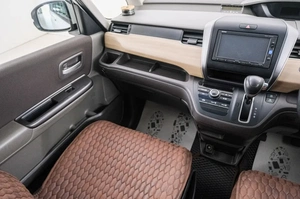 Минивэн Honda Freed 2017 года, 1389000 рублей, Красноярск