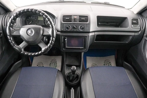 Хетчбэк Skoda Fabia 2013 года, 649000 рублей, Красноярск