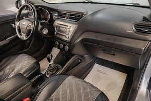 Седан Kia Rio 2016 года, 929000 рублей, Челябинск