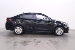 Седан Kia Rio 2018 года, 1550000 рублей, Брянск