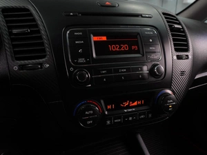 Седан Kia Cerato 2014 года, 1324000 рублей, Воронеж