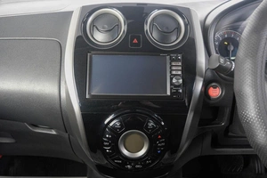 Хетчбэк Nissan Note 2014 года, 889000 рублей, Кемерово