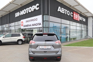 Внедорожник Nissan X-Trail 2015 года, 1650000 рублей, Мирное
