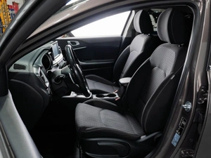 Хетчбэк Kia Ceed 2018 года, 1719000 рублей, Тюмень