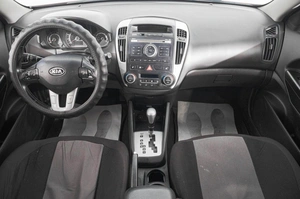 Универсал Kia Ceed 2011 года, 759000 рублей, Барнаул
