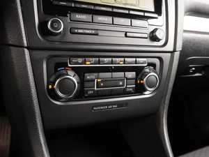 Хетчбэк Volkswagen Golf 2010 года, 849000 рублей, Воронеж