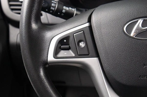 Седан Hyundai Solaris 2013 года, 999000 рублей, Оренбург
