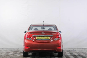 Седан Hyundai Solaris 2012 года, 899000 рублей, Кемерово