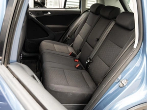 Внедорожник Volkswagen Tiguan 2012 года, 1210000 рублей, Краснодар