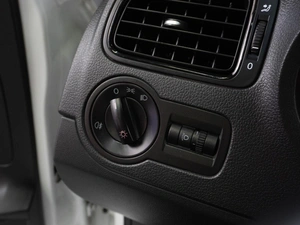 Седан Volkswagen Polo 2017 года, 1049000 рублей, Тюмень