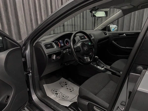 Седан Volkswagen Jetta 2012 года, 949000 рублей, Красноярск