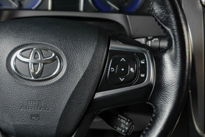 Седан Toyota Camry 2015 года, 2149000 рублей, Тюмень