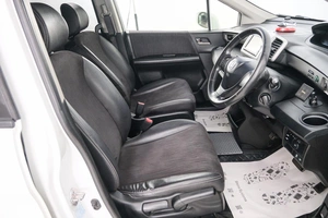 Минивэн Honda Freed 2015 года, 1199000 рублей, Красноярск