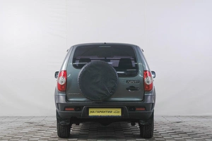 Внедорожник Chevrolet Niva 2017 года, 789000 рублей, Кемерово