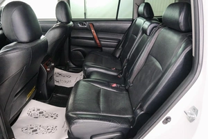 Внедорожник Toyota Highlander 2012 года, 2199000 рублей, Красноярск