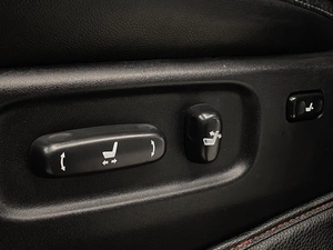 Внедорожник Toyota Land Cruiser 2012 года, 3649000 рублей, Красноярск