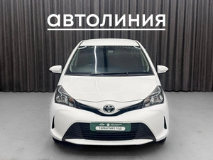 Хетчбэк Toyota Vitz 2016 года, 809000 рублей, Красноярск