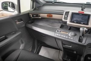 Минивэн Honda Freed 2012 года, 1199000 рублей, Томск
