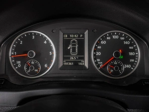 Внедорожник Volkswagen Tiguan 2012 года, 1249000 рублей, Воронеж