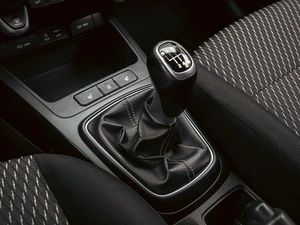 Хетчбэк Kia Rio X-Line 2018 года, 980000 рублей, Краснодар