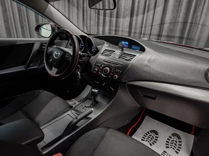 Хетчбэк Mazda 3 2012 года, 830000 рублей, Красноярск