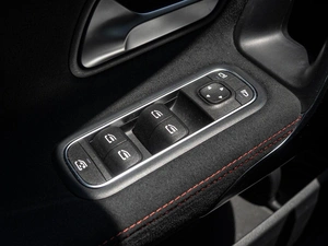 Седан Mercedes-benz A-класс 2019 года, 2625000 рублей, Краснодар