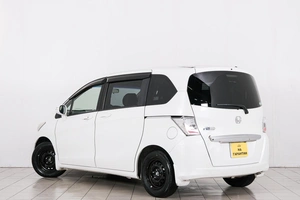 Минивэн Honda Freed 2014 года, 1299000 рублей, Красноярск