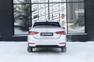 Седан Hyundai Solaris 2018 года, 1170000 рублей, Ульяновск