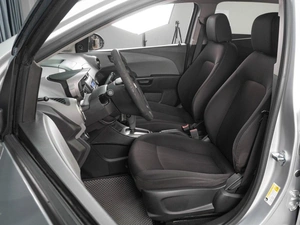 Хетчбэк Chevrolet Aveo 2012 года, 689000 рублей, Тюмень