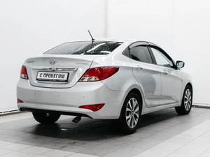 Седан Hyundai Solaris 2015 года, 1450000 рублей, Красноярск
