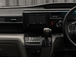 Минивэн Honda Stepwgn Spada 2015 года, 1580000 рублей, Красноярск