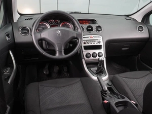 Хетчбэк Peugeot 308 2011 года, 499000 рублей, Воронеж