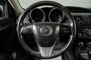 Хетчбэк Mazda 3 2013 года, 1049000 рублей, Сургут